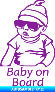 Samolepka Baby on board 003 levá s textem miminko s brýlemi fialová