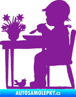 Samolepka Interiér 001 pravá dítě u stolečku fialová