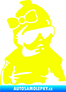 Samolepka Baby on board 001 pravá miminko s brýlemi a s mašlí Fluorescentní žlutá