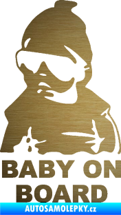Samolepka Baby on board 002 levá s textem miminko s brýlemi škrábaný kov zlatý
