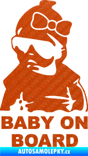 Samolepka Baby on board 001 levá s textem miminko s brýlemi a s mašlí 3D karbon oranžový