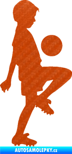 Samolepka Děti silueta 005 pravá kluk fotbalista 3D karbon oranžový
