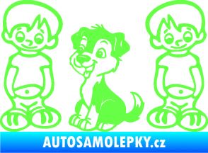 Samolepka Dítě v autě 103 levá dva kluci a pes Fluorescentní zelená