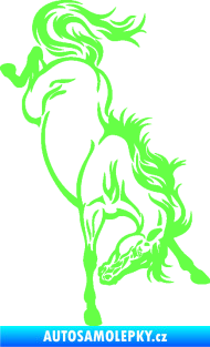 Samolepka Kůň 053 pravá výkop zadníma nohama Fluorescentní zelená