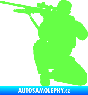 Samolepka Voják 010 levá sniper Fluorescentní zelená