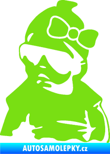 Samolepka Baby on board 001 levá miminko s brýlemi a s mašlí zelená kawasaki