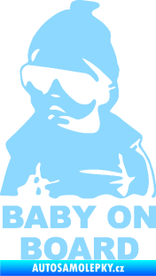 Samolepka Baby on board 002 levá s textem miminko s brýlemi světle modrá