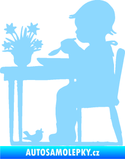 Samolepka Interiér 001 pravá dítě u stolečku světle modrá