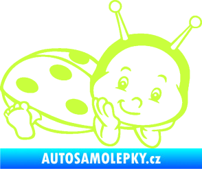 Samolepka Dítě v autě 063 pravá beruška limetová
