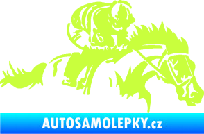 Samolepka Kůň 075 pravá závod s jezdcem, dostihy limetová
