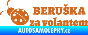 Samolepka Beruška za volantem oříšková