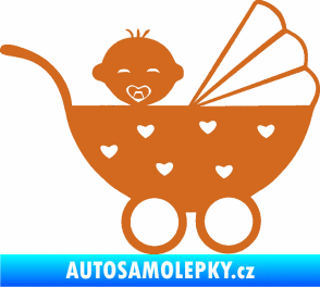 Samolepka Dítě v autě 070 pravá kočárek s miminkem oříšková
