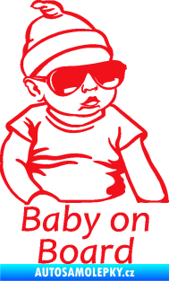 Samolepka Baby on board 003 pravá s textem miminko s brýlemi červená