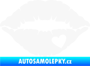 Samolepka Pusa 004 se srdíčkem pravá bílá