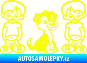 Samolepka Dítě v autě 103 pravá dva kluci a pes Fluorescentní žlutá