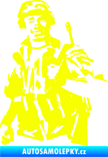 Samolepka Voják 014 levá Fluorescentní žlutá