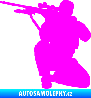 Samolepka Voják 010 levá sniper Fluorescentní růžová