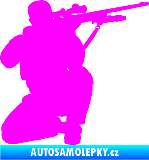 Samolepka Voják 010 pravá sniper Fluorescentní růžová