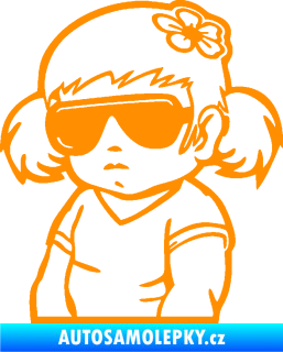 Samolepka Dítě v autě 057 levá holčička s brýlemi oranžová