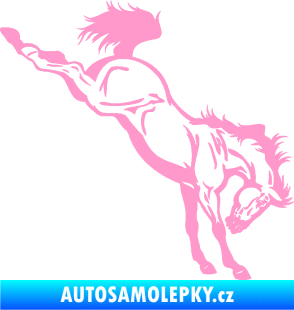 Samolepka Kůň 052 pravá vykopává zadní nohy světle růžová