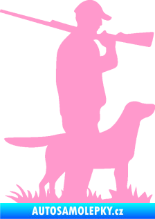 Samolepka Myslivec 005 pravá se psem na lovu světle růžová