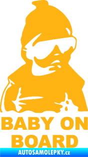 Samolepka Baby on board 002 pravá s textem miminko s brýlemi světle oranžová