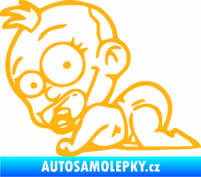 Samolepka Dítě v autě 067 levá lezoucí miminko světle oranžová