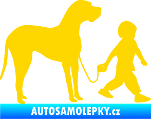 Samolepka Chlapec venčí psa pravá jasně žlutá