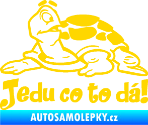 Samolepka Jedu co to dá! 001 levá nápis se želvou jasně žlutá