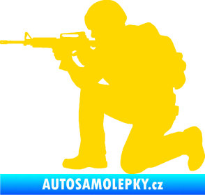 Samolepka Voják 007 levá jasně žlutá