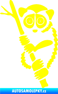 Samolepka Opice 004 levá lemur na stromě žlutá citron