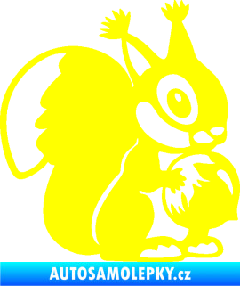 Samolepka Veverka 003 pravá s oříškem žlutá citron