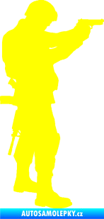 Samolepka Voják 002 pravá žlutá citron