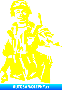 Samolepka Voják 014 levá žlutá citron