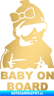 Samolepka Baby on board 001 pravá s textem miminko s brýlemi a s mašlí zlatá metalíza
