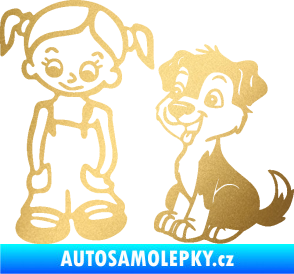 Samolepka Dítě v autě 099 levá holčička a pes zlatá metalíza