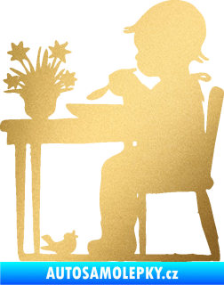 Samolepka Interiér 001 pravá dítě u stolečku zlatá metalíza