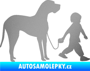 Samolepka Chlapec venčí psa pravá stříbrná metalíza