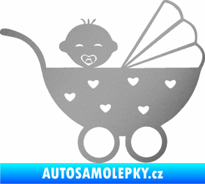 Samolepka Dítě v autě 070 pravá kočárek s miminkem stříbrná metalíza