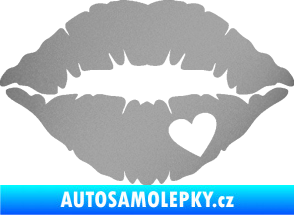 Samolepka Pusa 004 se srdíčkem pravá stříbrná metalíza