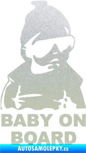 Samolepka Baby on board 002 pravá s textem miminko s brýlemi pískované sklo