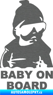 Samolepka Baby on board 002 pravá s textem miminko s brýlemi škrábaný titan