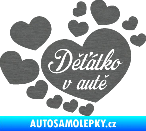 Samolepka Dítě v autě 092 nápis děťátko v autě se srdíčky škrábaný titan