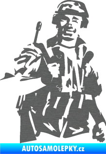 Samolepka Voják 014 pravá škrábaný titan