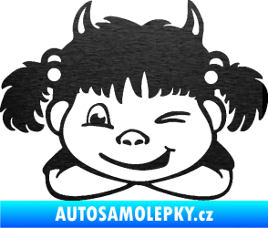 Samolepka Dítě v autě 056 levá holčička čertice škrábaný kov černý