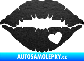 Samolepka Pusa 004 se srdíčkem pravá škrábaný kov černý