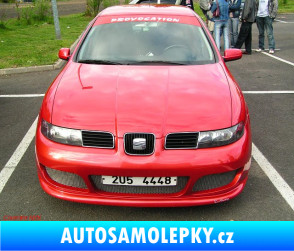 Samolepka Seat Leon - přední škrábaný kov černý