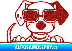 Samolepka Pes s brýlemi 101 pravá v autě Ultra Metalic červená
