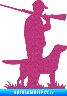 Samolepka Myslivec 005 pravá se psem na lovu Ultra Metalic růžová