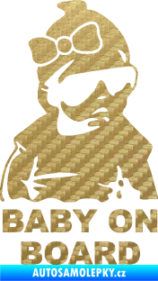 Samolepka Baby on board 001 pravá s textem miminko s brýlemi a s mašlí 3D karbon zlatý